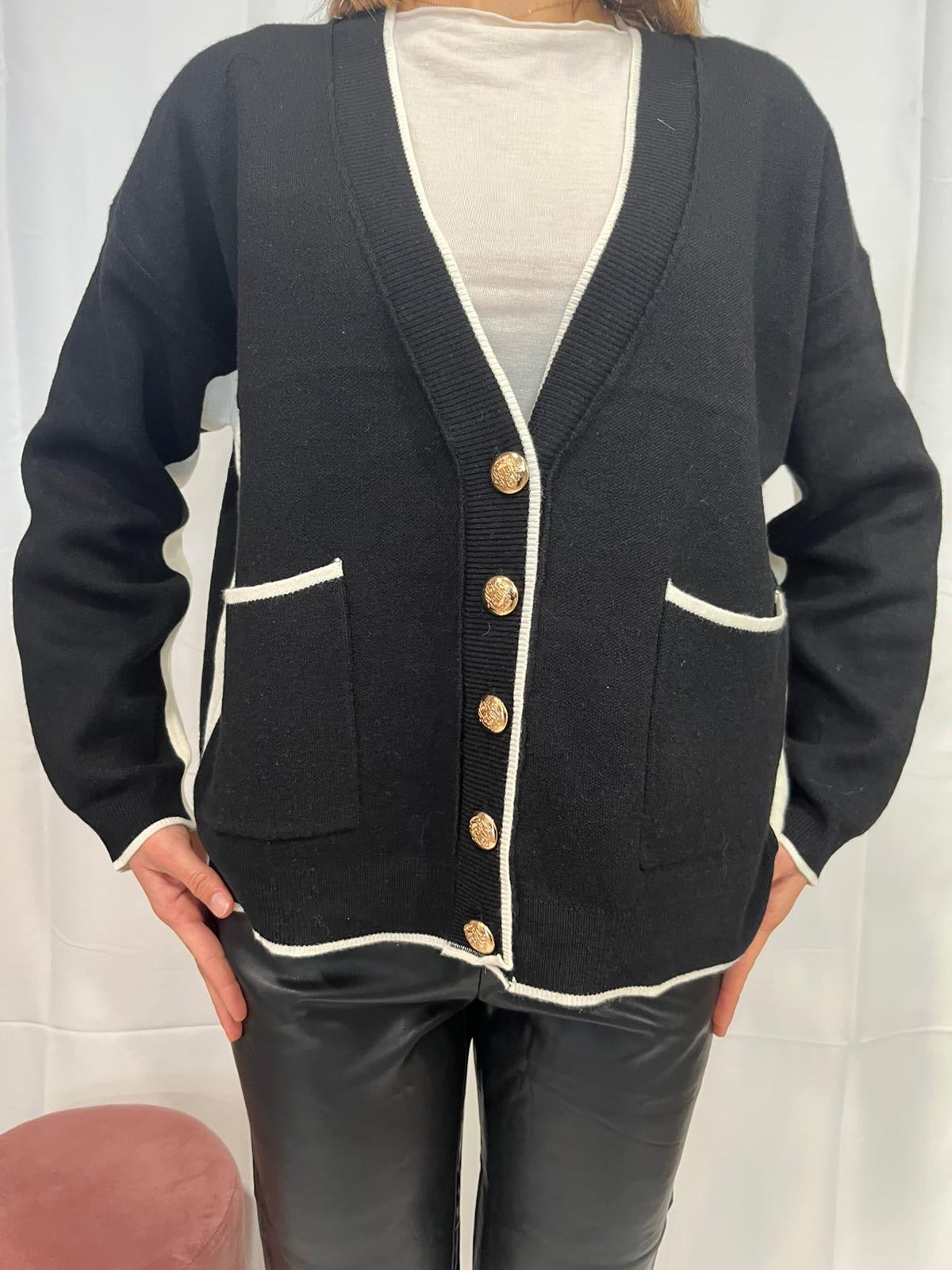 Cardigan con bottoni